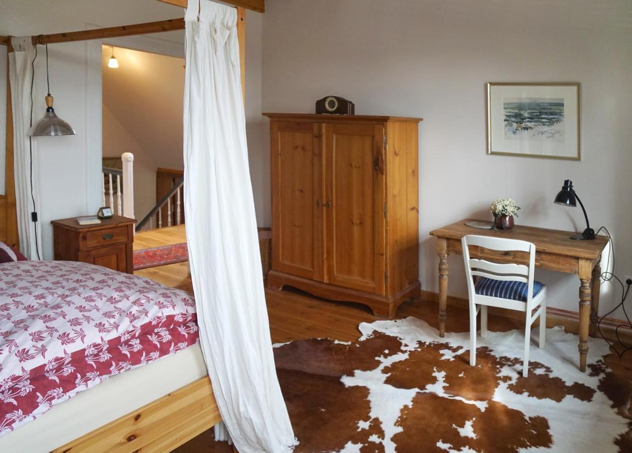 Gaestehaus Kibbel Bosau エクステリア 写真